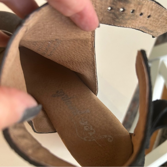 Free People Black and Brown Ankle Booties Women’s size 37 EUC - Picture 4 of 9